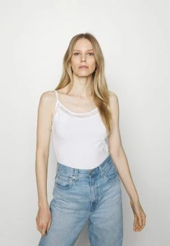 Anna Field Top - White, Mujer
