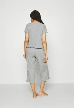 Anna Field SET - Pijama - Dark Grey, Mujer 10 Anna Field SET - Pijama - Dark Grey, Mujer -ANNA FIELD Ventas 0f1a06983c914ac3b1f7ff0cd5e1e13b