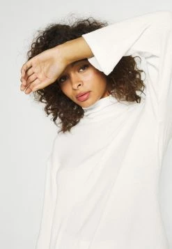 Anna Field SET - Pijama - Off-white, Mujer -ANNA FIELD Ventas 15c7f3dc0c604ee8b5649643442027f5