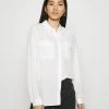 Anna Field Basic Blouse With Front Pockets - Camisa - Offwhite, Mujer -ANNA FIELD Ventas 65551f7cce13477ba27daa38e79f5f44