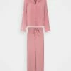 Anna Field HAMMERED SATIN PJ SET - Pijama - Pink, Mujer 1 Anna Field HAMMERED SATIN PJ SET - Pijama - Pink, Mujer -ANNA FIELD Ventas 7a9ee915b07e4fc99e567c99c6c132c0
