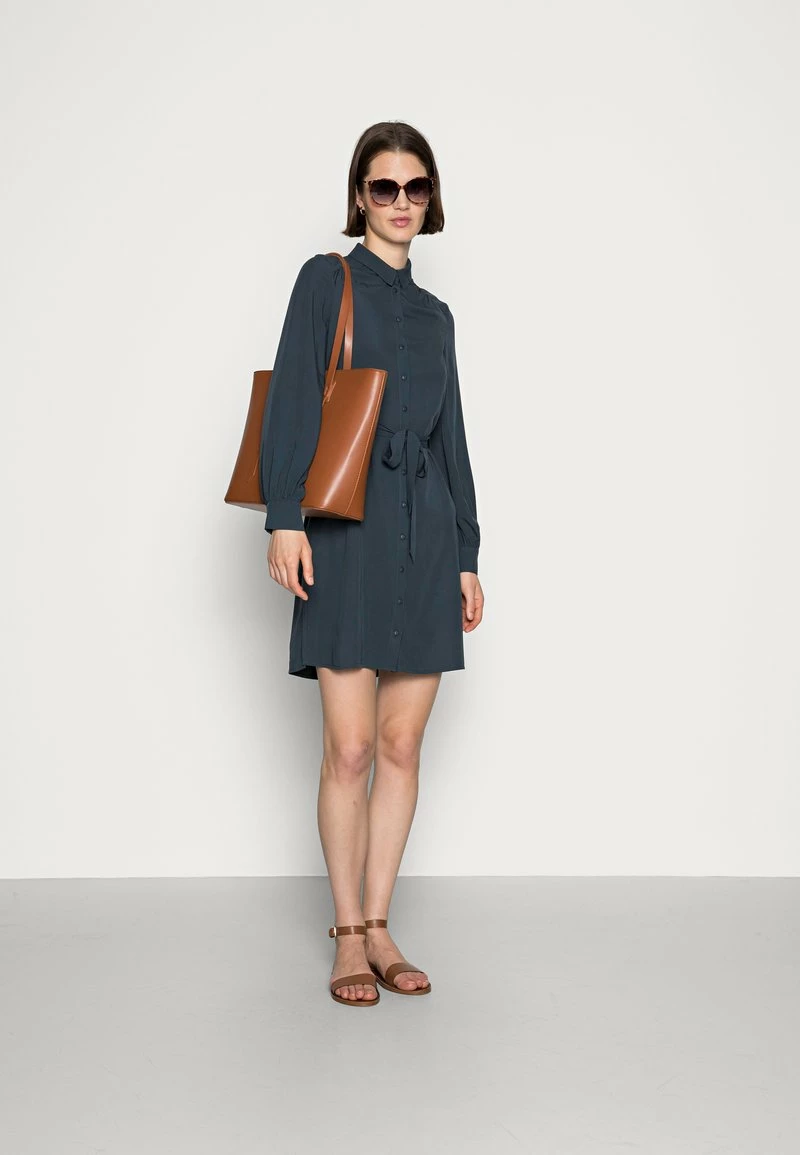 Anna Field WOVEN BLOUSE DRESS PLEATS BELT - Vestido Informal - Dark Blue, Mujer 4 Anna Field WOVEN BLOUSE DRESS PLEATS BELT - Vestido Informal - Dark Blue, Mujer - Imagen 2