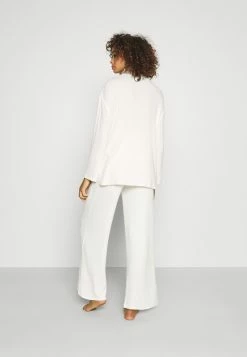 Anna Field SET - Pijama - Off-white, Mujer -ANNA FIELD Ventas 7e58375663f24a7ba2ef9267c974499c