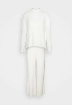 Anna Field SET - Pijama - Off-white, Mujer -ANNA FIELD Ventas e45f87d6cb1a4112bd176ed2eaf369b2