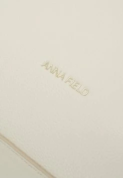 Anna Field Funda Para Portátil - Off-white, Mujer 15 Anna Field Funda Para Portátil - Off-white, Mujer -ANNA FIELD Ventas f1739f615e0442b0873680b5ae98575b